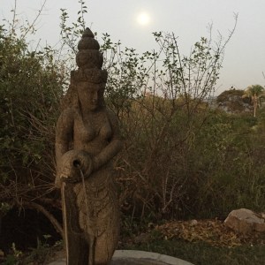 fullmoonstatueharamara